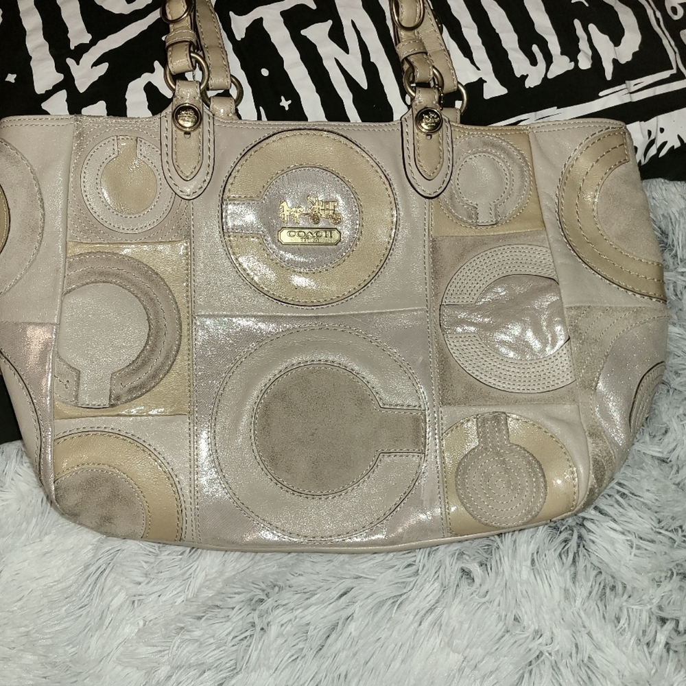 COACH 15748 MIA INLAID C TOTE  NATURAL NWT Retail : USD$398 + TAX